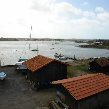 T3 Wifi Les Perles De L Aiguillon Vue Bassin 1ere Ligne 4 A 6 Personnes *