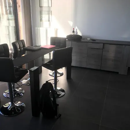 Apartment T3 Wifi Les Perles De L Aiguillon Vue Bassin 1ere Ligne 4 A 6 Personnes